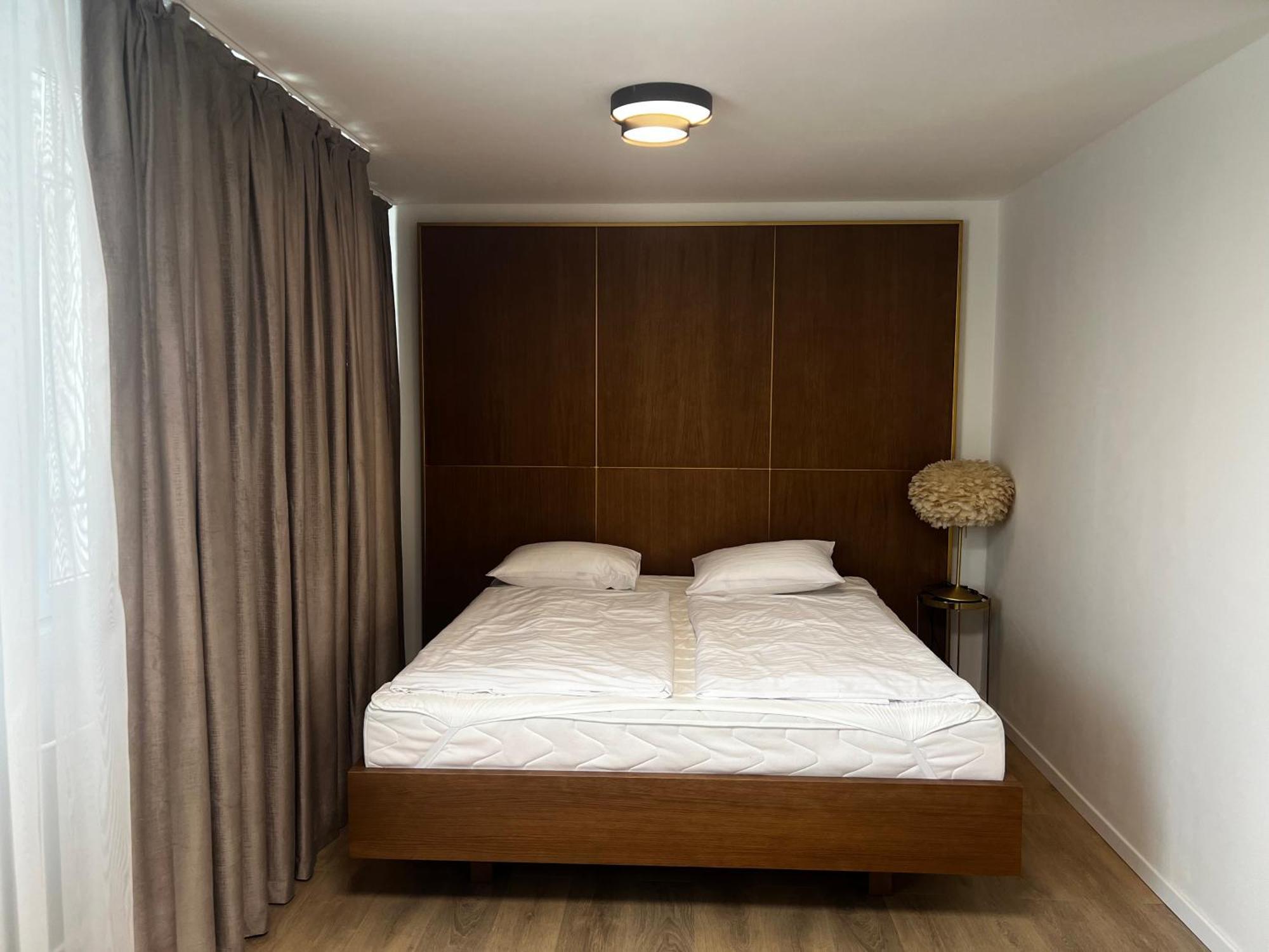 Apartament Apartment ปราก ภายนอก รูปภาพ